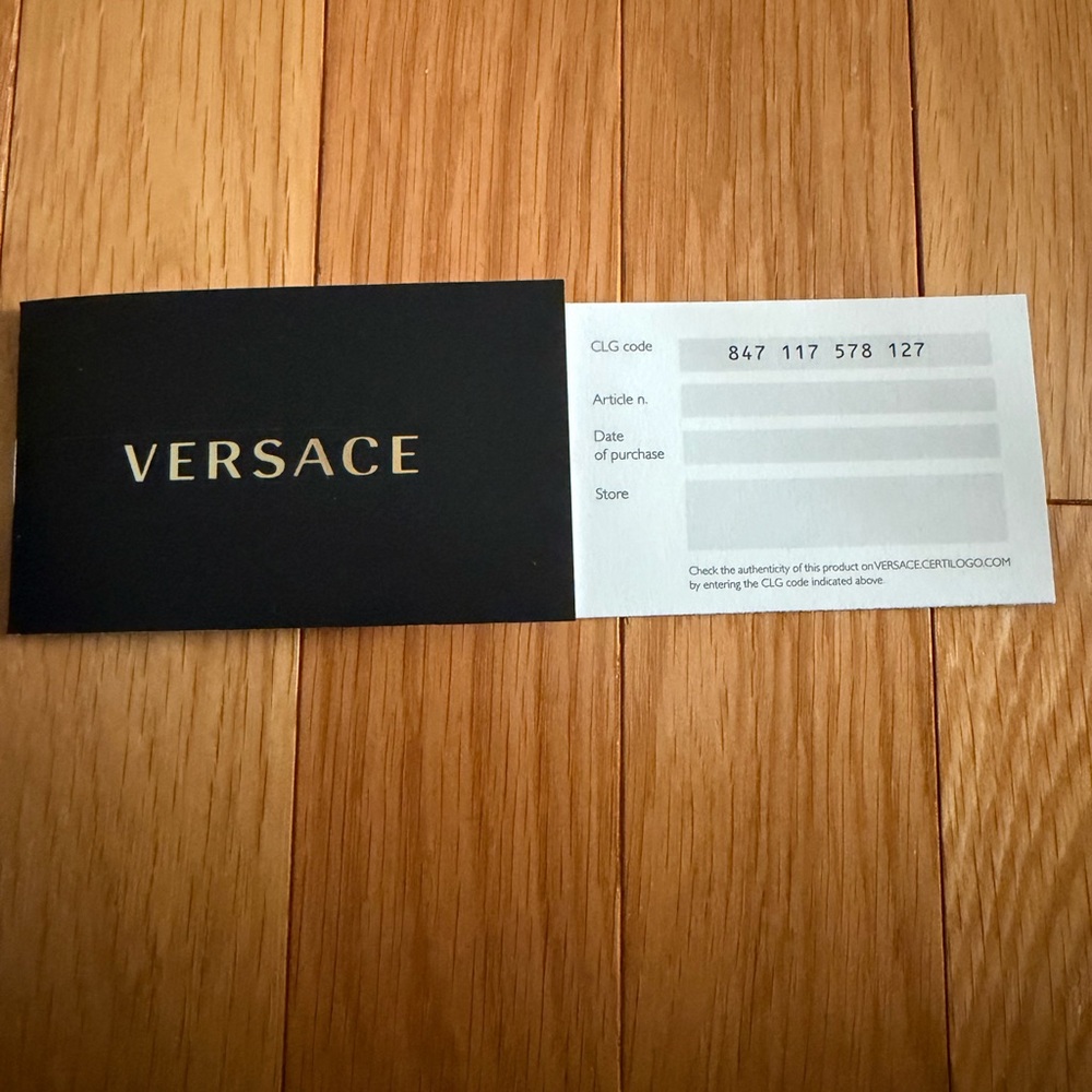 Authentic Versace Polarized Gold and Dark Gray  Sunglasses Unisex NIB never worn - Picture 8 of 10